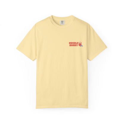 Muscle Mommy Era T-Shirt - Comfort Colors